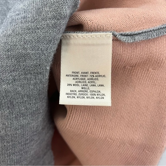 Atelier Camille Anthropologie Size Small Sweater Wool Swing Grey V-Neck Pink - Picture 4 of 7